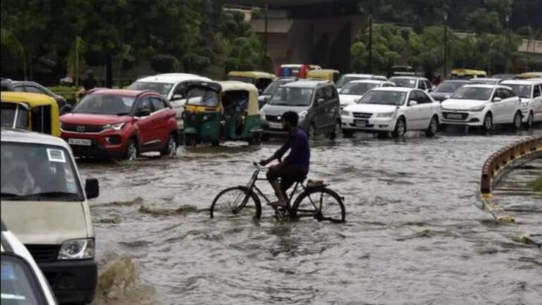 Delhi receives highest August rainfall in 12 years, leads to waterlogging