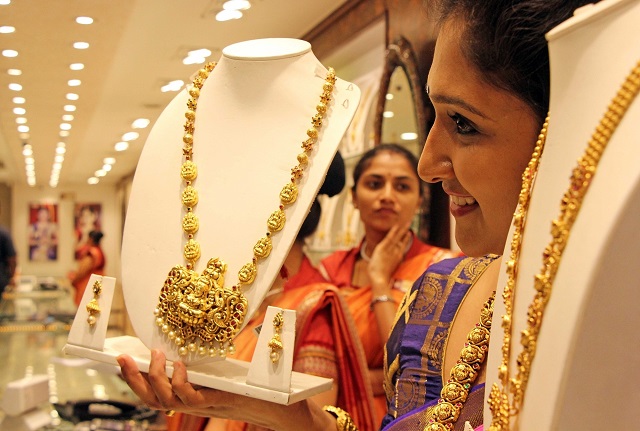 Gold rate in India marginally increases for 24 carat and 22 carat today