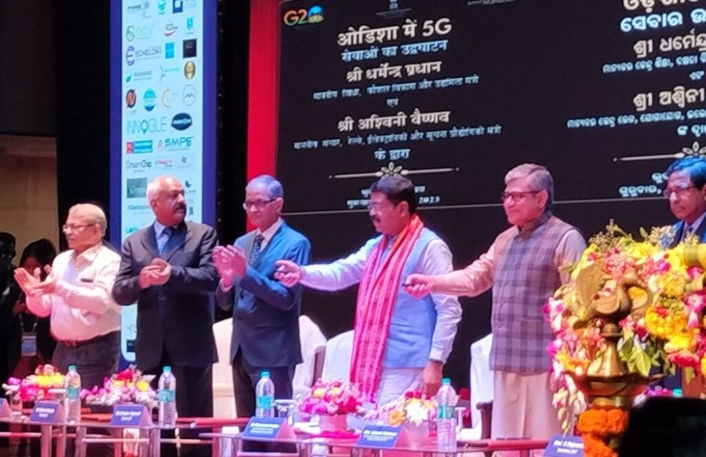 Union ministers Ashwini Vaishnaw and Dharmendra Pradhan launed 5G services